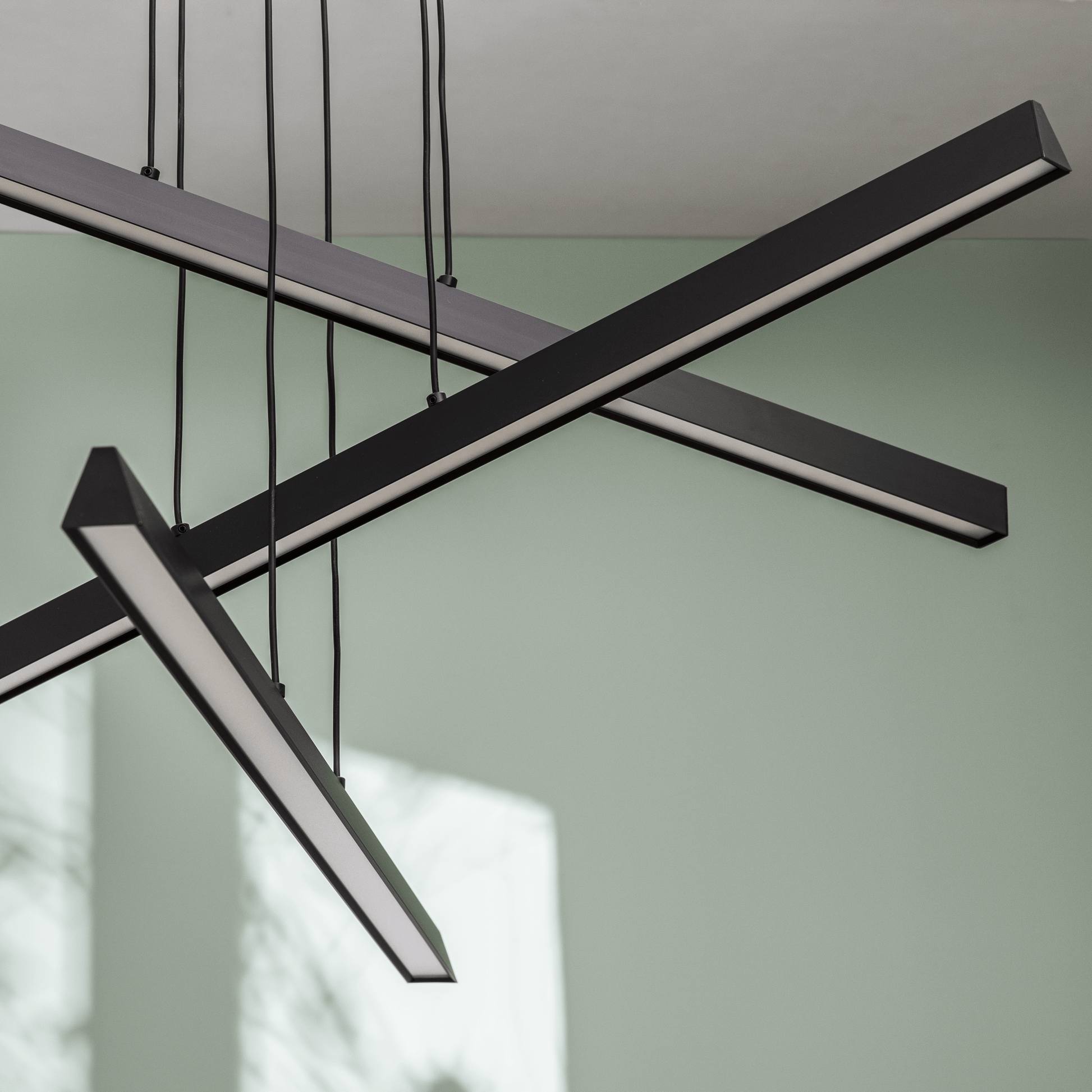 Bricocenter FINCH METAL CHANDELIER BLACK 78CM LED 40W CCT DIMMABLE