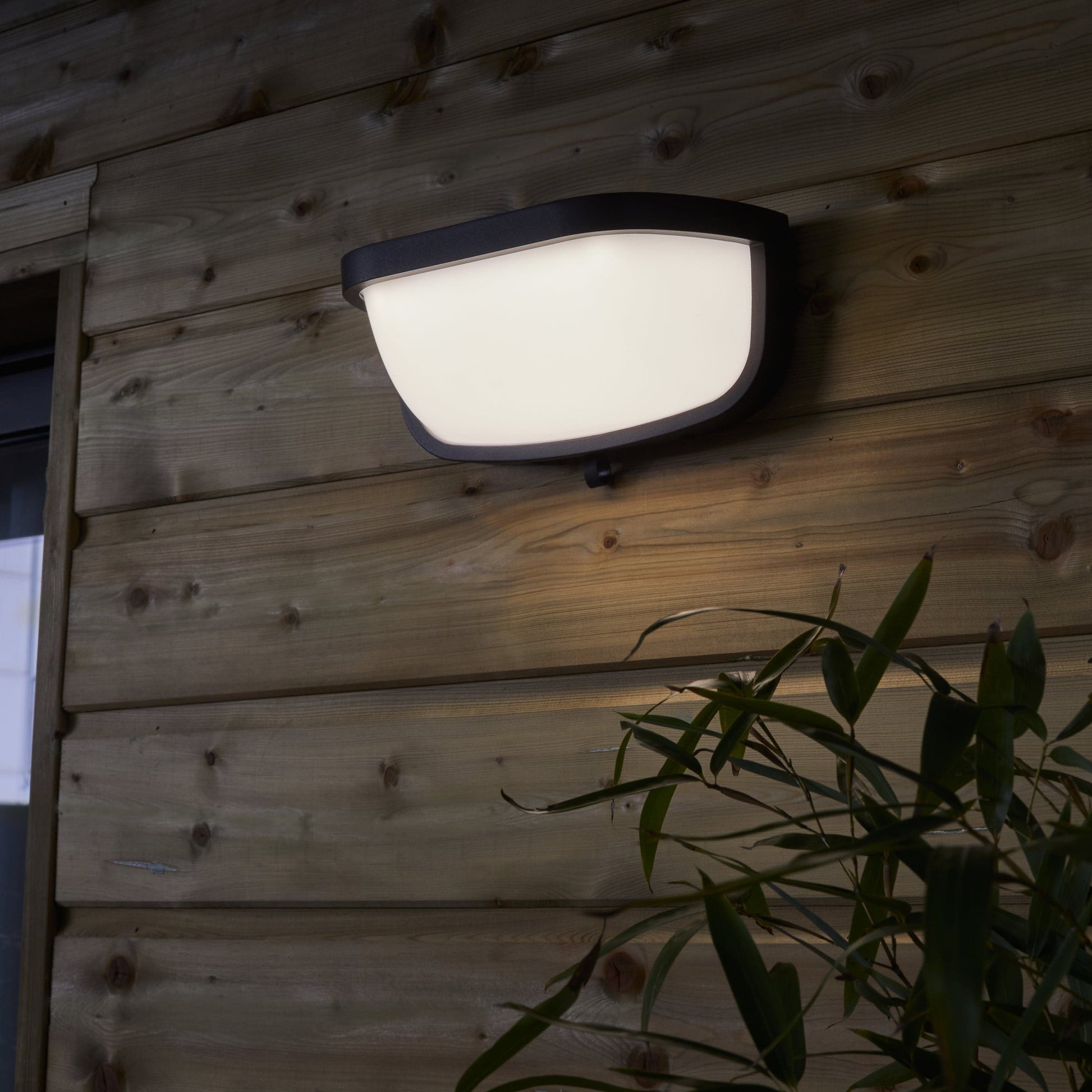 Bricocenter FOLEY SOLAR FLOOR LIGHTING WHITE ALUMINIUM 27x13x12.3CM LED 900LM NATURAL LIGHT IP44