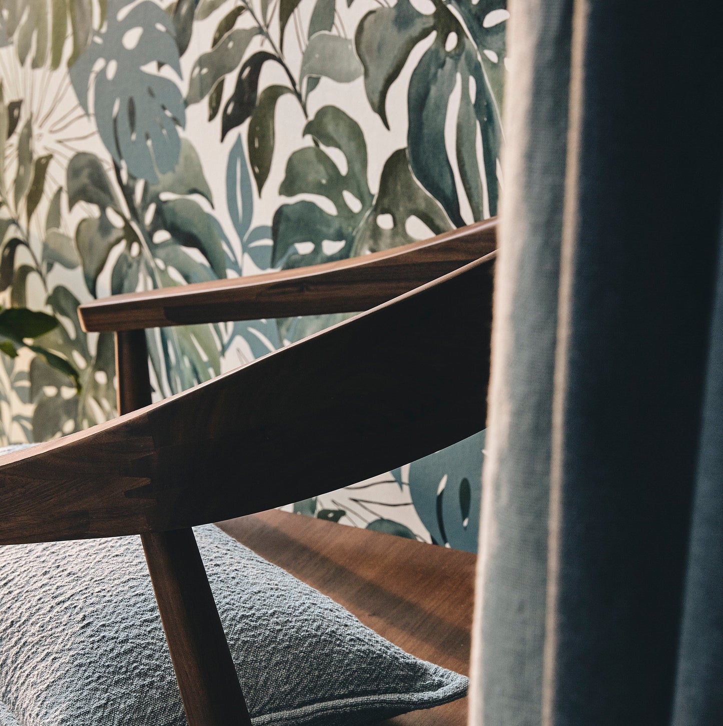 BOTANICAL WALLPAPER GREEN 53CMX10.5M