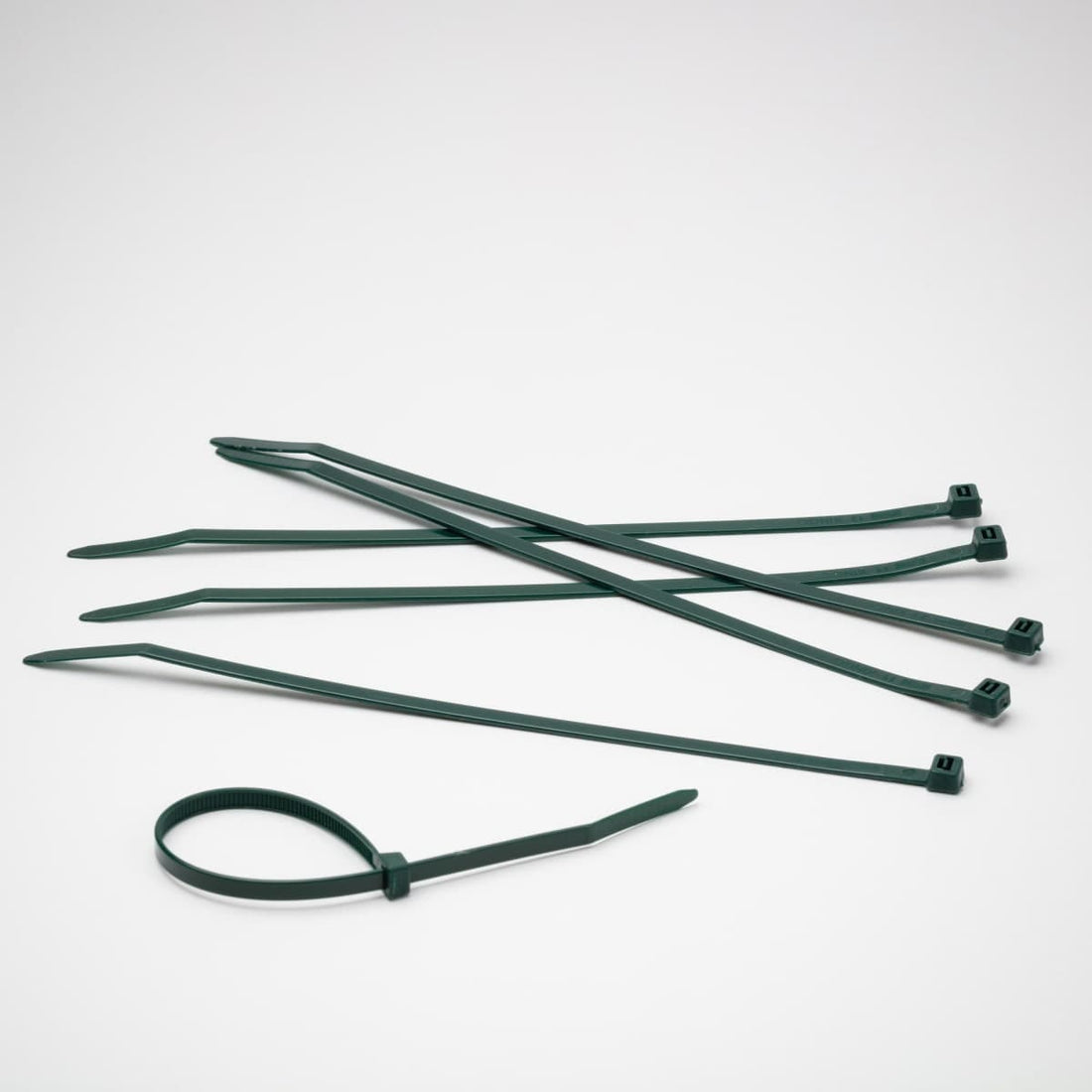 UNIVERSAL TIES 50 PIECES L20 CM GREEN - best price from Maltashopper.com BR500010353