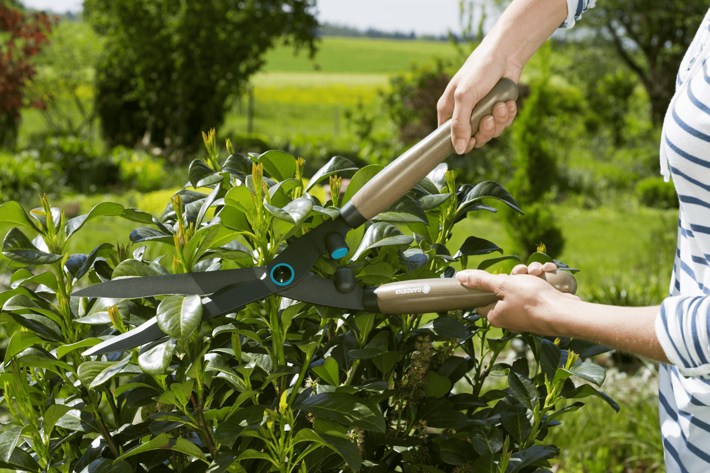 Bricocenter GARDENA ALUMINIUM HEDGE TRIMMER WITH WAVE BLADES