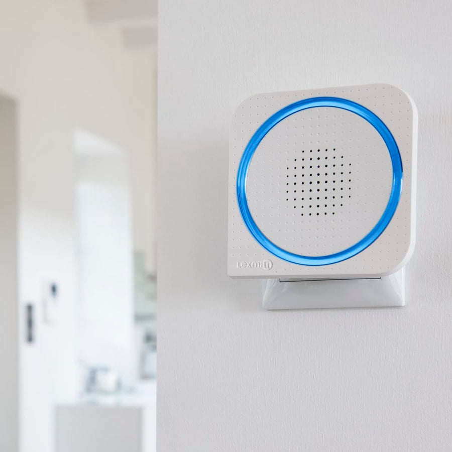 WIRELESS ILLUMINATED DOORBELL KIT WITH SOCKET 7 CHIMES WHITE EVOLOGY - Premium Bells from Bricocenter - Just €31.99! Shop now at Maltashopper.com