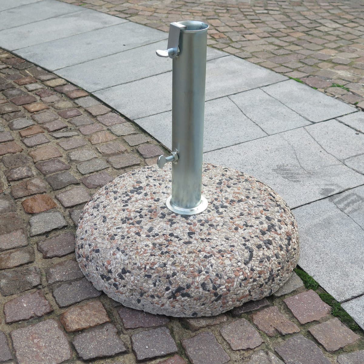 25 KG GRIT PARASOL BASE