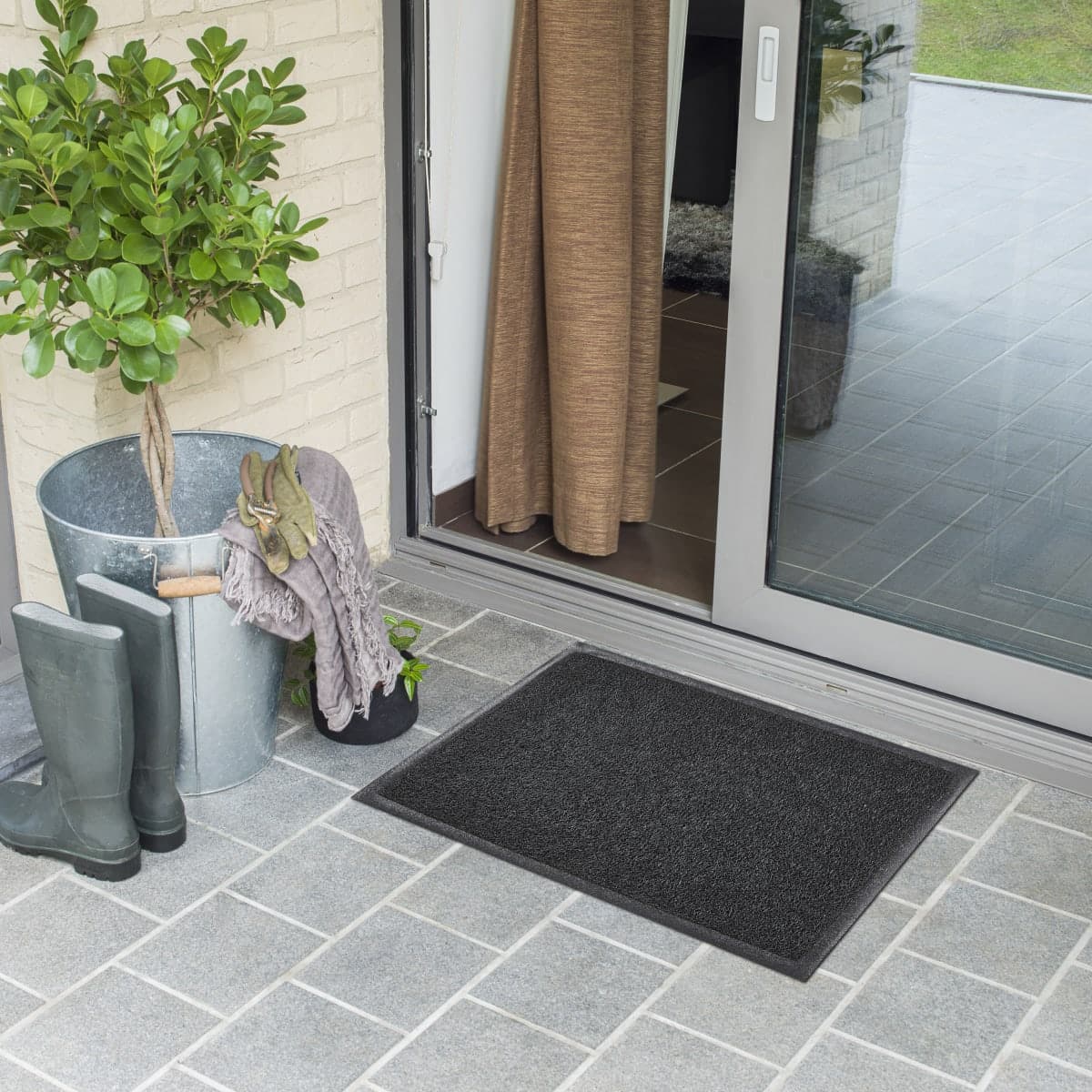 DIAMOND BLACK VINYL DOORMAT 40X60 CM - best price from Maltashopper.com BR480008371