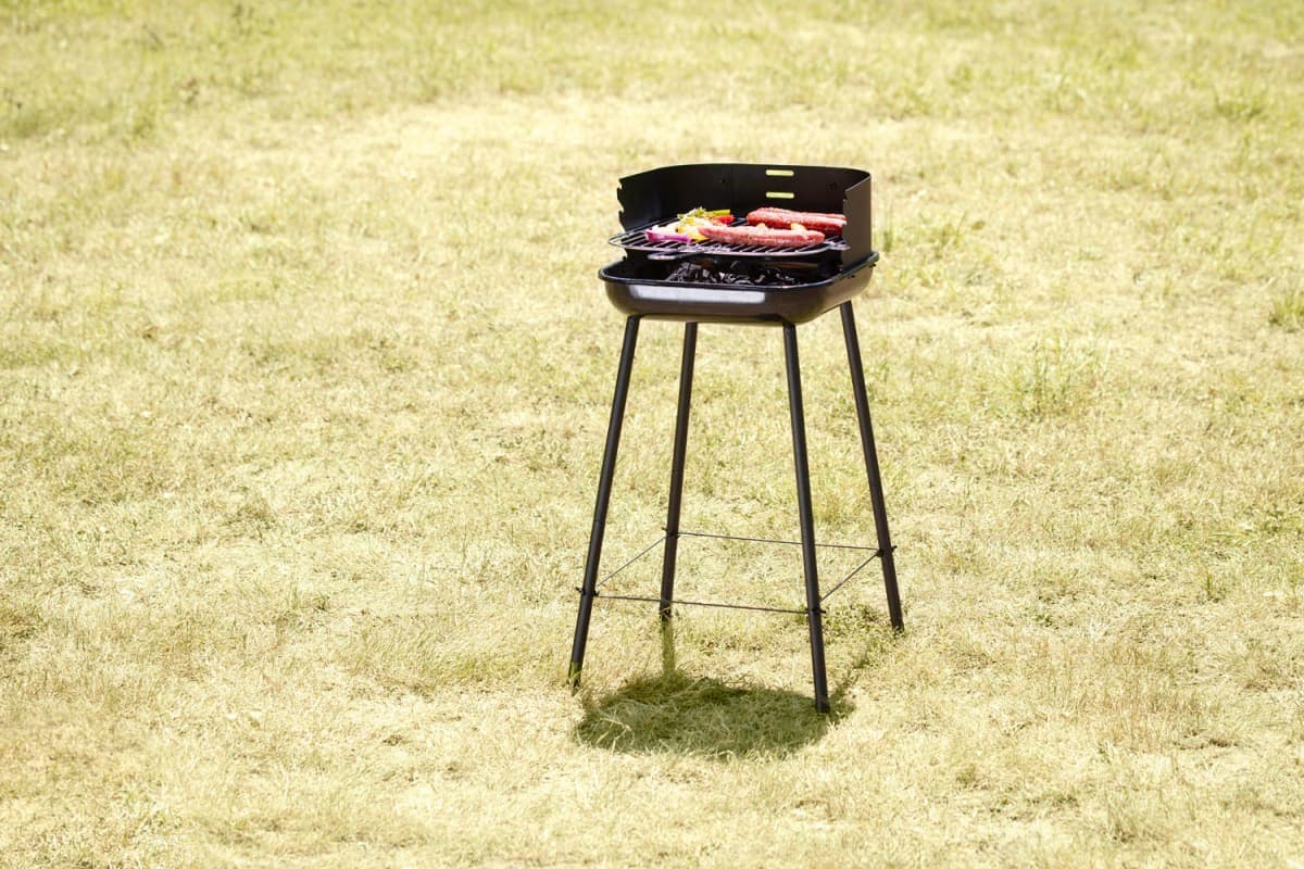 CROIX CHARCOAL BARBECUE