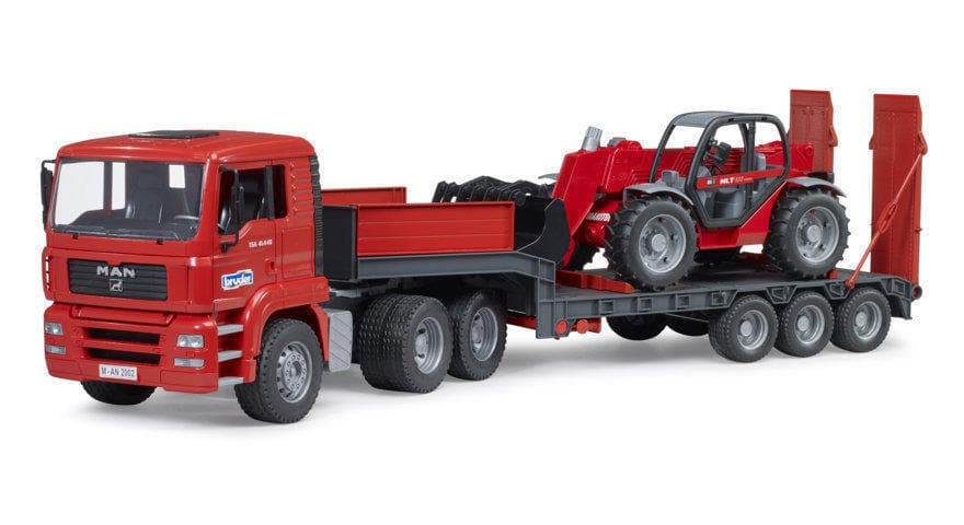 MAN TGA poised with Manitou MLT 633