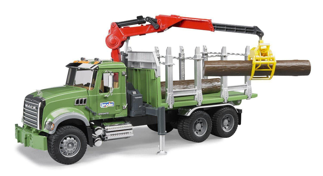 Log transport with MACK Granite crane