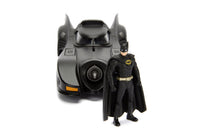 Hollywood Rides - Batman: Batmobile del 1989 con Batman (Scala 1:24)