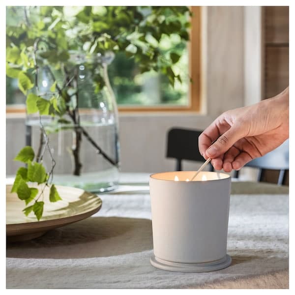 ADLAD - Scented candle in ceramic jar w lid, Scandinavian Woods/white