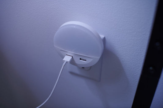 Bricocenter NIGHT LIGHT BEZEL PLASTIC WHITE LED 13W WARM LIGHT