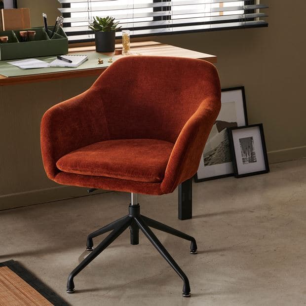TORA Office chair red H 83 x W 62 x D 64 cm