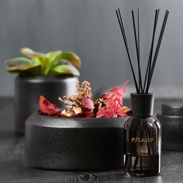 Casa ESCAPE JAPANESE CEREMONY Red perfume oil,