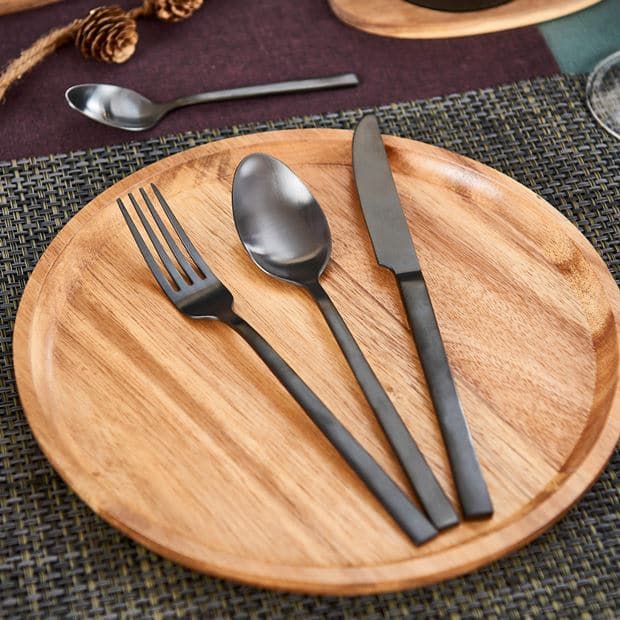 SUBLIMO 16-piece black cutlery - best price from Maltashopper.com CS628446