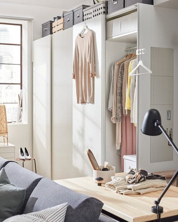 Ikea HASVIK - Pair of sliding doors, white, 200x236 cm