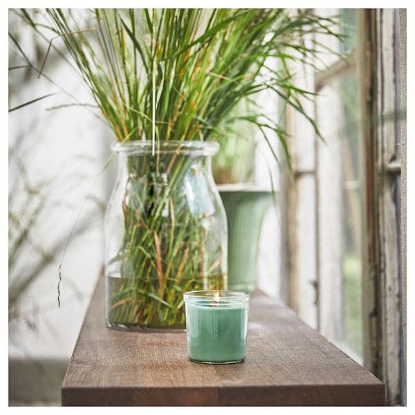 Ikea HEDERSAM - Scented candle in glass, Fresh grass/light green, 40 hr