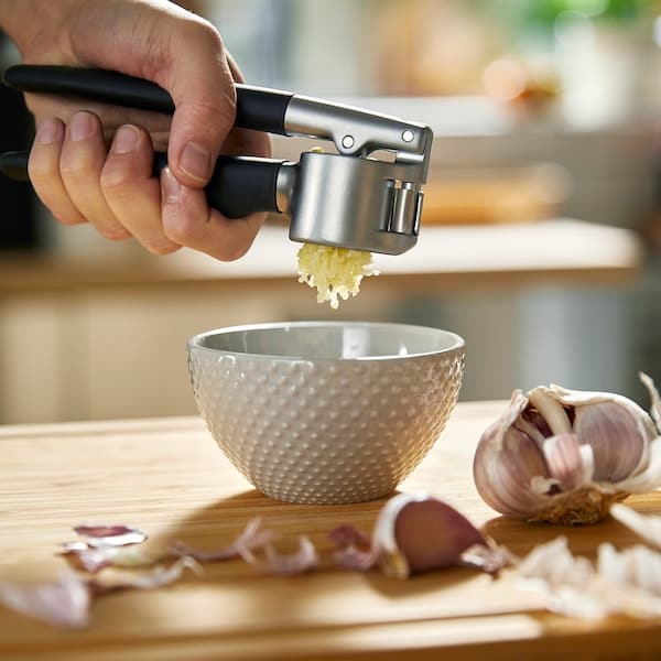 IKEA 365+ VÄRDEFULL - Garlic press, black