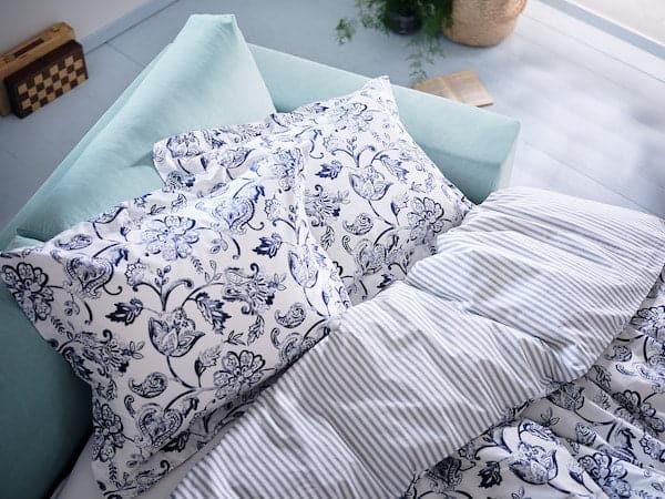 JUNIMAGNOLIA - Duvet cover and pillowcase, white/dark blue, 150x200/50x80 cm - best price from Maltashopper.com 30493289