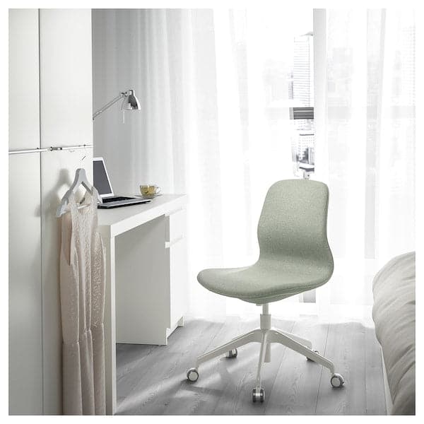 LÅNGFJÄLL Office chair - Gunnared light green/white , - best price from Maltashopper.com 39252394