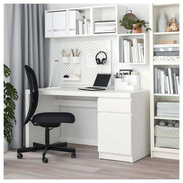 Ikea MALM - Desk, white, 140x65 cm