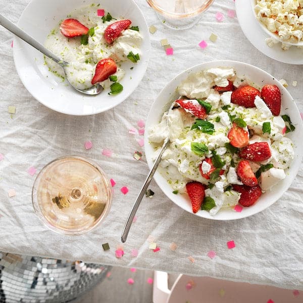 OFTAST - Serving bowl, white, 23 cm - best price from Maltashopper.com 20439392