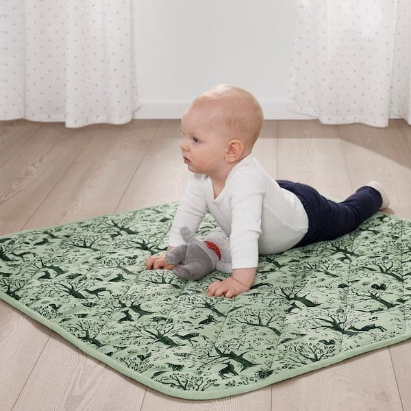 Ikea TROLLDOM - Quilted blanket, forest animal pattern/green, 96x96 cm